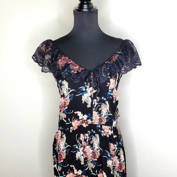 Torrid Maxi Gauze Smocked Waist Lace  Dress Size 5X - Picture 6 of 8